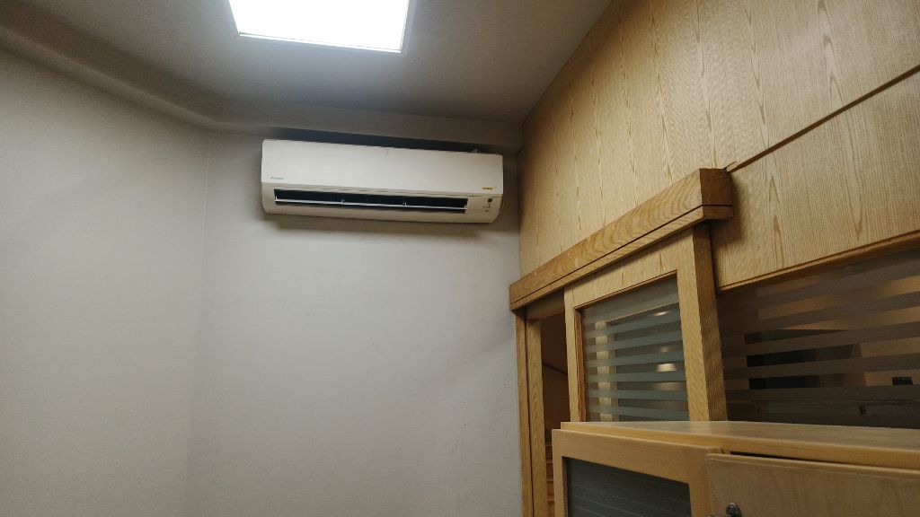 sb-b-a242-ac